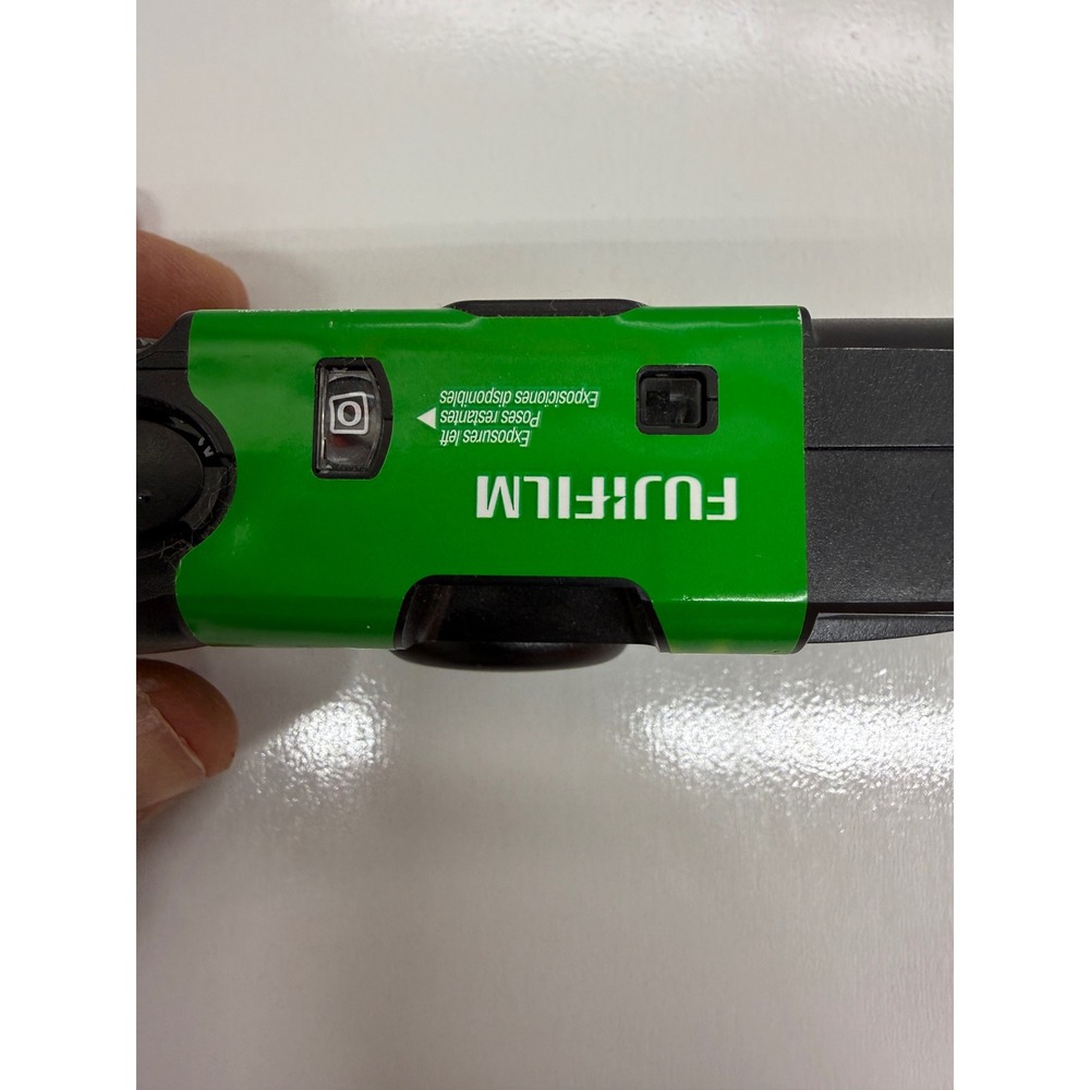 Fujifilm QuickSnap Flash 400 Single Use 35mm Film Camera 27 Exp Black Green - Picture 4 of 5
